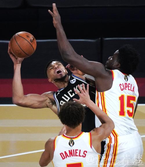 “克努佩尔砍下33分无力回天 公牛129-126击败黄蜂终结连败”