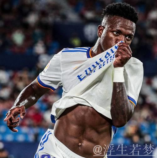 皇马拒绝威尼修斯3000万欧年薪要求，2026年或将其出售